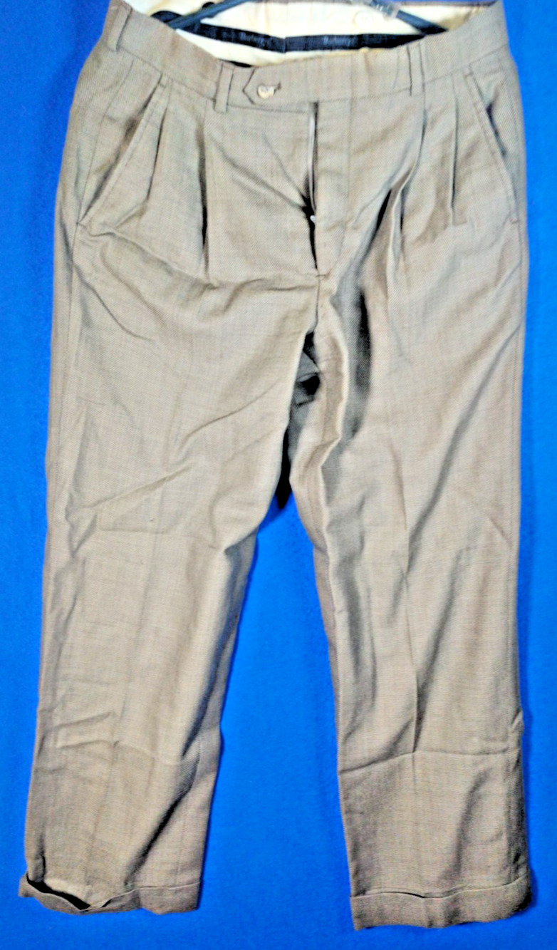 Burberry Men's Pleated Dress Pants Size 32 Beige Khaki Straight Leg Vintage